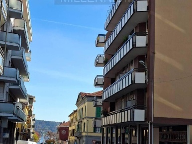 Foto Appartamento a Arona di 115 m² con 3 locali in vendita