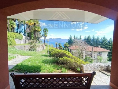 Foto Appartamento a Arona di 50 m² con 2 locali in vendita