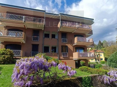 Foto Appartamento a Arona di 50 m² con 2 locali in vendita