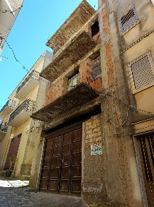 Foto Casa indipendente a Naro di 140 m² con 5 locali in vendita