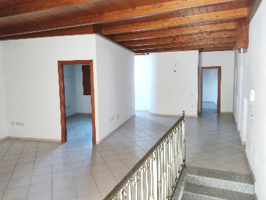 Foto Ufficio a Dolianova di 115 m² con 4 locali in vendita