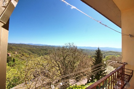 Foto Appartamento a Scansano Centro di 83 m² con 5 locali in vendita