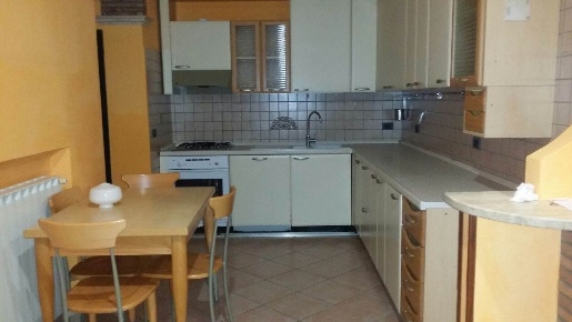 Foto Appartamento a Latina Centro di 70 m² con 3 locali in affitto