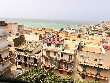Foto Appartamento in Via Mori  2, Sciacca Centro di 132 m² con 5 locali