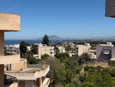 Foto Appartamento a Marsala Stagnone di 110 m² con 5 locali in affitto