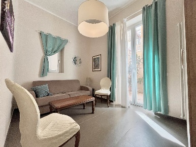 Foto Appartamento a Palermo Borgo Vecchio di 160 m² con 6 locali in affitto