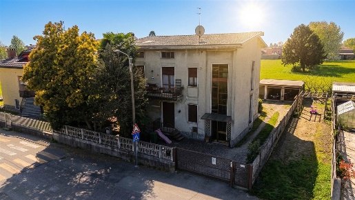 Foto Villa bifamiliare in Via G. Battista Vico  55, Lentate sul Seveso
