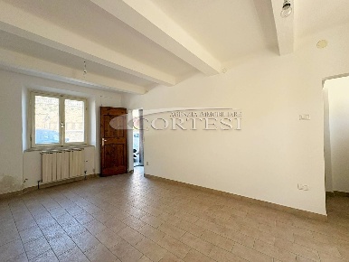 Foto Casa indipendente a Monte Porzio di 100 m² con 4 locali in vendita