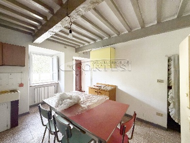 Foto Appartamento a Città di Castello di 100 m² con 6 locali in vendita