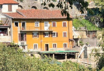 Foto Casa indipendente in Via degli alpini, Torre de' Busi di 240 m²