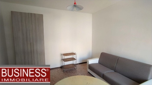 Foto Appartamento in Viale Certosa, Milano Certosa di 38 m² con 1 locali