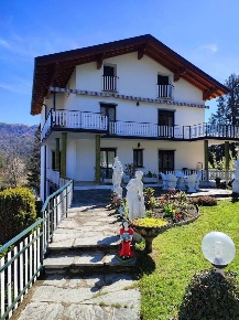 Foto Appartamento in Via Casasco 17, Centro Valle Intelvi di 50 m²