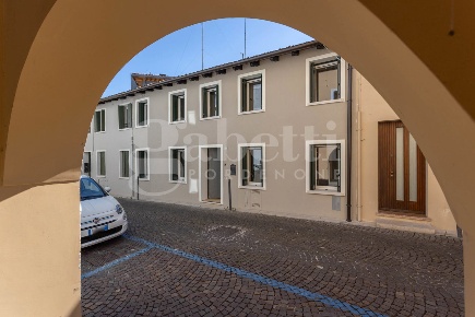 Foto Villa a schiera in Via Gasparotto 7, Sacile Centro di 165 m²