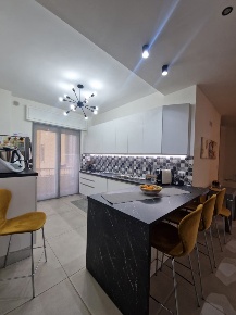Foto Appartamento in Via De Carpentieri 7, Brindisi Cappuccini di 150 m²