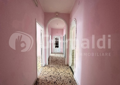 Foto Appartamento in Via Nazionale delle Puglie 29, Casalnuovo di Napoli