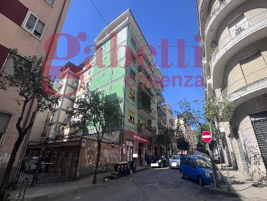 Foto Appartamento in Via MICELI snc, Cosenza Centro di 80 m² con 4 locali