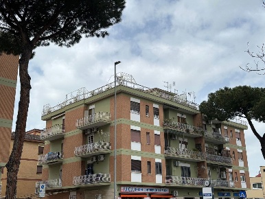 Foto Appartamento in J.F. Kennedy, Ciampino di 90 m² con 3 locali