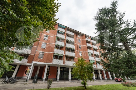 Foto Appartamento in Via Santa Teresa 24, Milano Chiesa Rossa di 95 m²