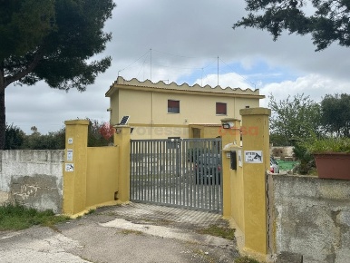 Foto Villa unifamiliare in Contrada Amici snc, Grottaglie di 220 m²
