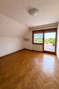 Foto Attico in Via dei Gandolfi, Roma di 140 m² in vendita