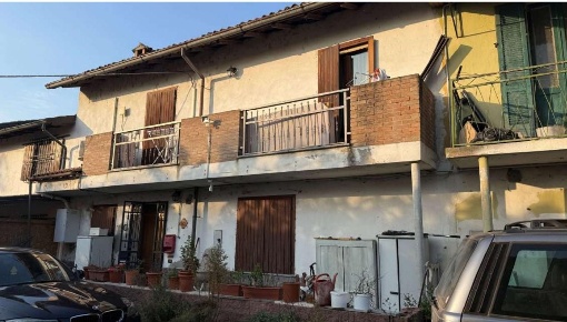 Foto Appartamento a Garlasco di 301 m² con 4 locali in vendita