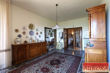 Foto Appartamento a Barberino Tavarnelle Vico D'Elsa di 188 m² con 7 locali