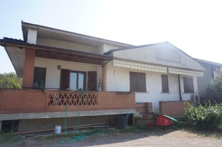 Foto Appartamento a Miradolo Terme di 502 m² con 5 locali in vendita