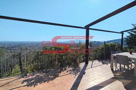 Foto Casa indipendente a Massa e Cozzile di 51 m² con 1 locali in vendita