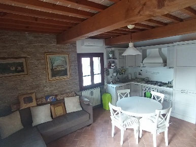 Foto Appartamento a San Giuliano Terme San Giuliano Terme Paese di 50 m²