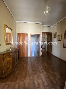 Foto Casa indipendente a Poggio a Caiano Poggetto di 258 m² con 6 locali