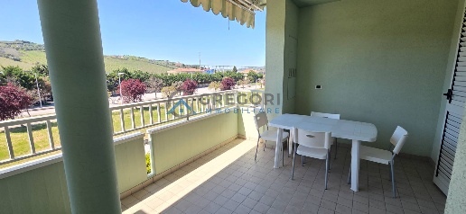 Foto Appartamento in VIA MORANINO, Giulianova di 83 m² con 4 locali