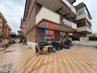 Foto Appartamento in VIA SVIZZERA, Pomezia Torvaianica - Centro di 90 m²