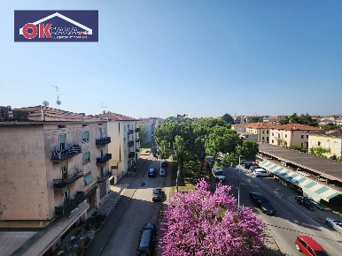 Foto Appartamento in Via Centro, Verona Borgo Roma di 80 m² con 2 locali