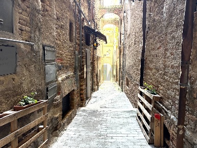 Foto Attività commerciale in vico dei forni, Città Sant'Angelo Centro