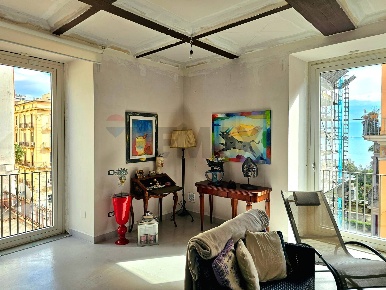 Foto Appartamento in Via Masuccio Salernitano 39, Salerno di 200 m²