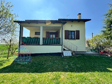 Foto Villa unifamiliare in VIA MATTEOTTI 34/A, Sala Bolognese di 218 m²