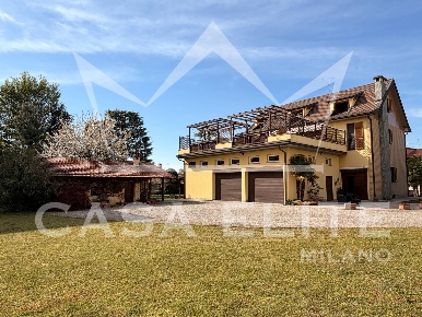 Foto Casa indipendente a Boffalora sopra Ticino di 570 m² con 5 locali