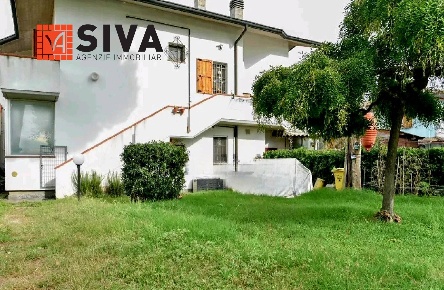 Foto Villa a schiera in Viale Amedeo Modigliani 62, Ravenna di 155 m²