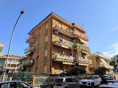 Foto Appartamento in via Crivelli 4, Grottammare Centro di 127 m²