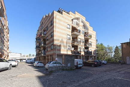 Foto Ufficio in Via Cava di Gorga 12, Viterbo Carmine - Pietrare di 65 m²