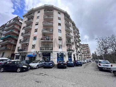 Foto Appartamento in via delle medaglie d'oro 93, Cosenza Centro di 110 m²