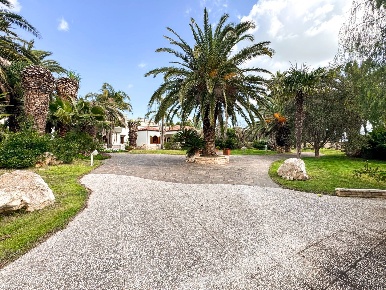 Foto Villa unifamiliare in via calore 3, Lecce Santa Rosa di 446 m²