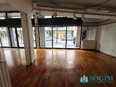 Foto Negozio in Via Dante 42, Sesto San Giovanni Centro di 70 m² in affitto