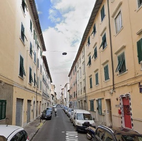 Foto Appartamento in Via Sproni, Livorno Cisternone di 127 m² con 5 locali