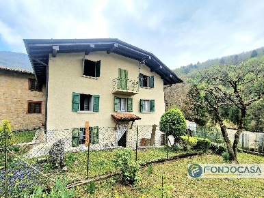 Foto Casa indipendente in VIA FRAZ. RIGOSA 59, Algua Rigosa di 150 m²