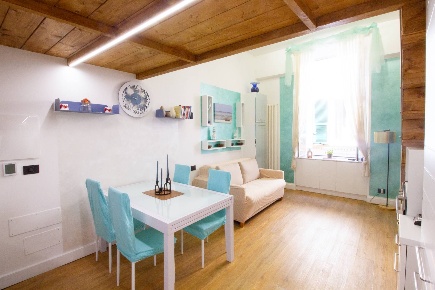 Foto Appartamento in Via Torlaro 5, Albenga Centro di 55 m² con 2 locali