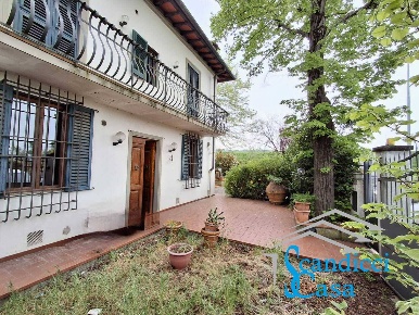 Foto Case semi ndipendenti in Via del Padule, Scandicci Via Pisana