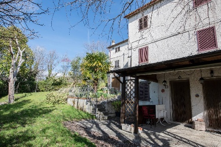 Foto Appartamento in Località Santa Croce 18, Arcevia di 102 m² in vendita
