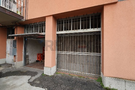 Foto Magazzino a Bonate Sotto di 25 m² con 1 locali in vendita