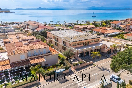 Foto Casa indipendente in Via della Libertà snc, Golfo Aranci di 2100 m²